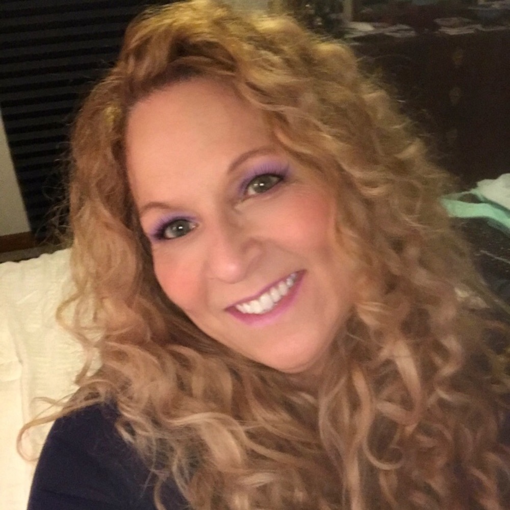 Meet your Posher, Lily